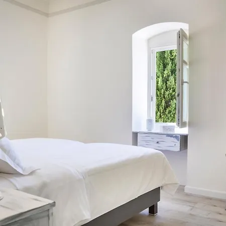 Andromahi Villa *