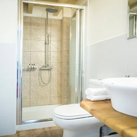 Andromahi 费斯卡尔德宏