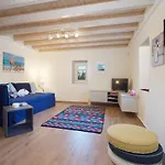 فيلة Andromahi فيسكاردو
